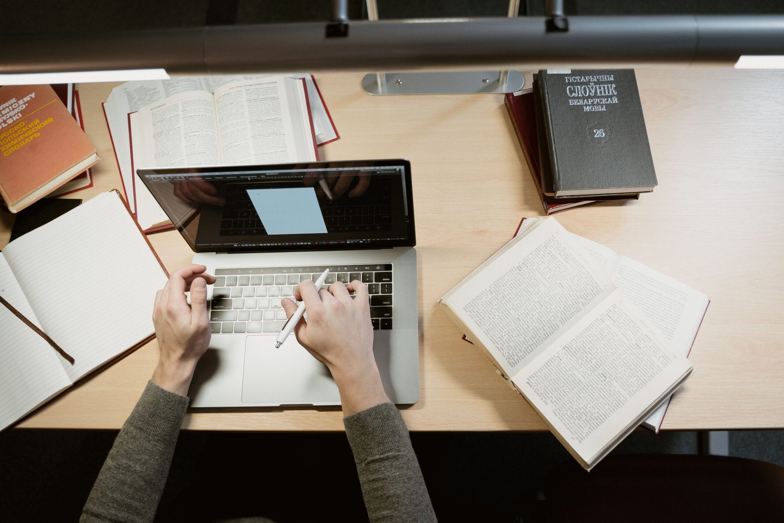 Student researching how to contact professors for PhD funding