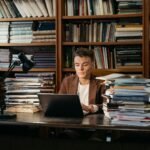 Research tools for students managing academic sources